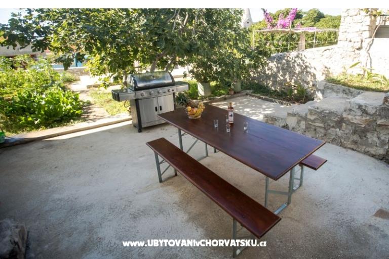 APARTMANI I SOBE,KUCA ZA ODMOR – фото 18