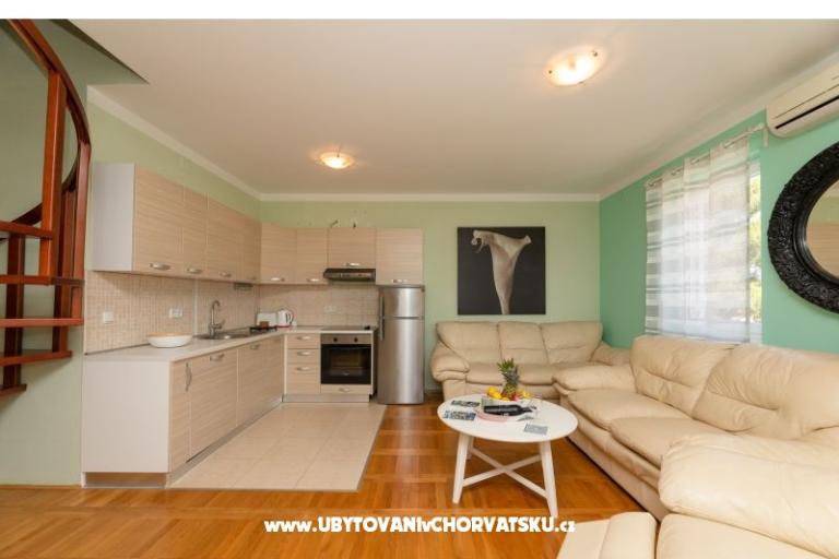 Seaview apartment Andrea 200 m from – фото 2