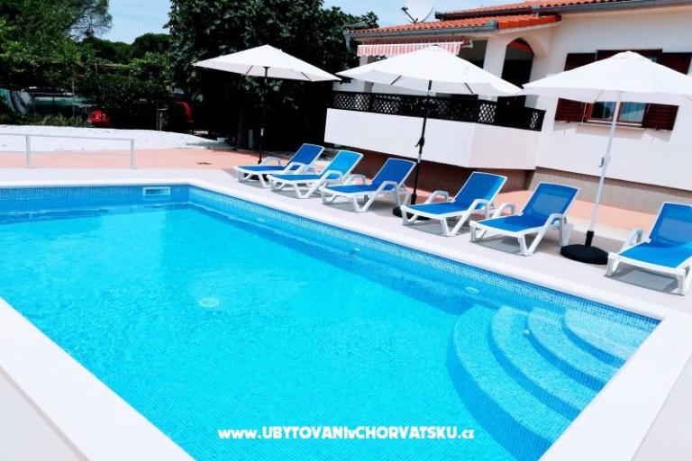 апартаменты Rudez - pool - jacuzzi  – фото 15