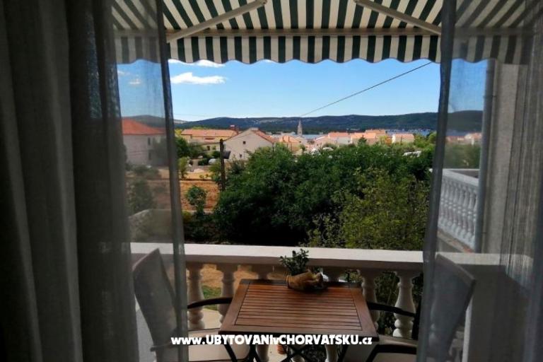 Dalmatinska kamena kuća – фото 15