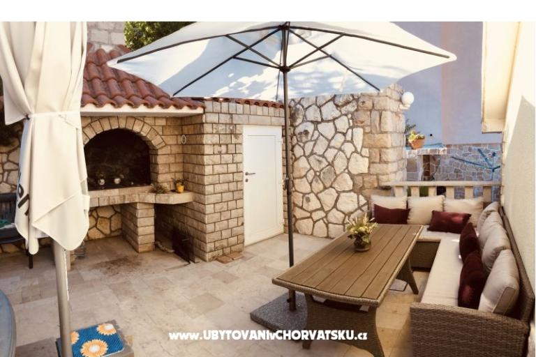 Hvar Beach Villa – фото 17