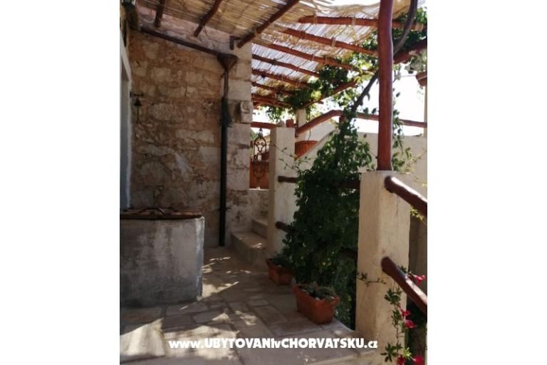 каменный дом za odmor Ostojić – фото 11