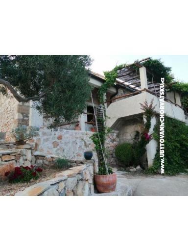 каменный дом za odmor Ostojić – фото 9