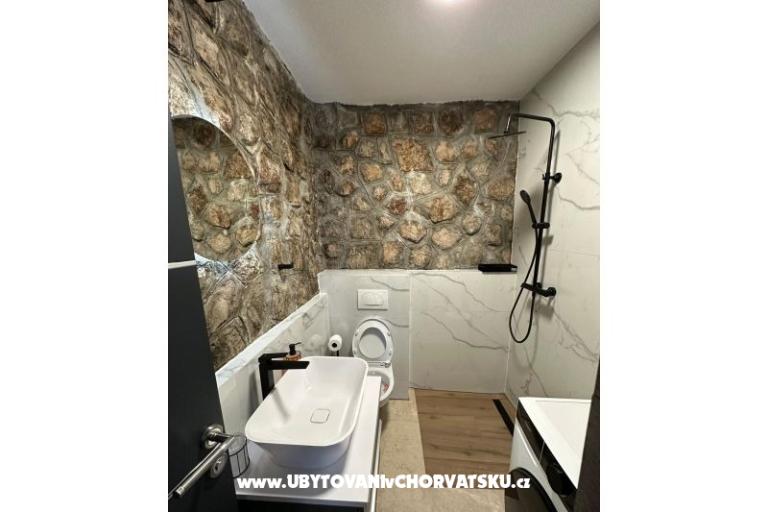 Villa Amfora with Pool - Karlobag – фото 21