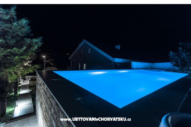 апартаменты Anita with Pool – фото 14