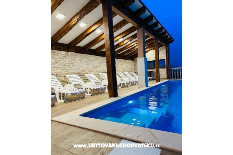 Villa Robert 2 с бассейном Cesarica – фото 11