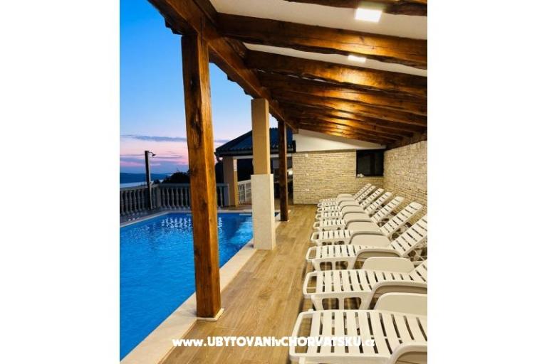 Villa Robert 2 с бассейном Cesarica – фото 12