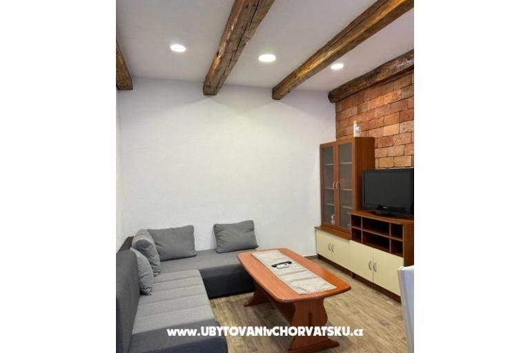 Villa Robert 2 с бассейном Cesarica – фото 4
