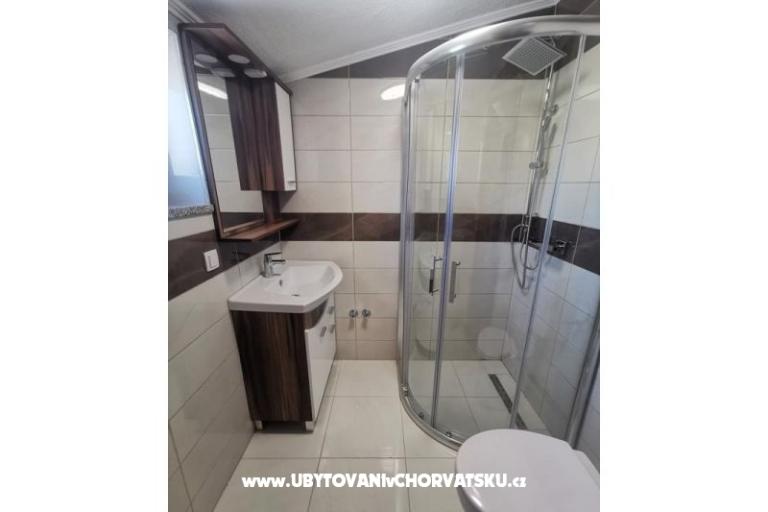 Villa Robert 2 с бассейном Cesarica – фото 8
