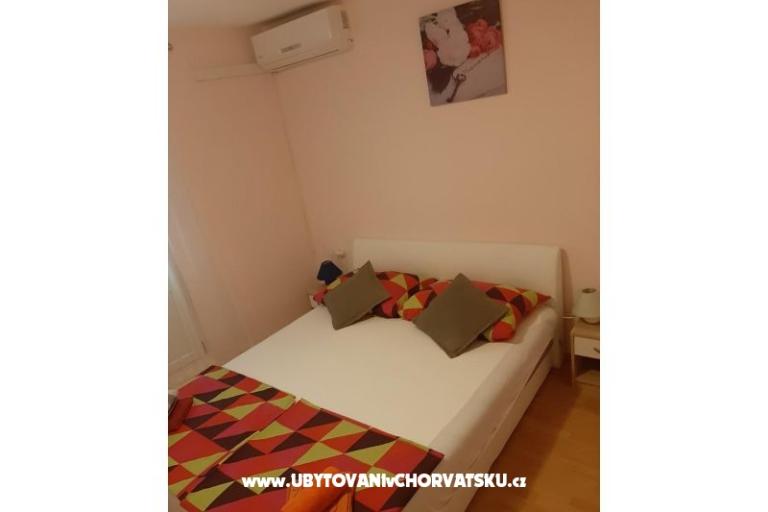 Holiday Home Sara- Kastel Stafilic – фото 11