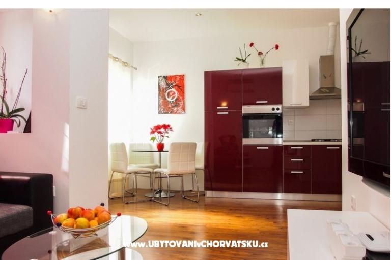APARTMENTS ELA – фото 2