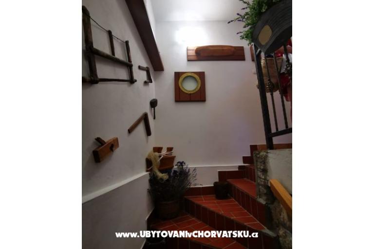 Stara kamena kuca - апартамент Andrij – фото 3
