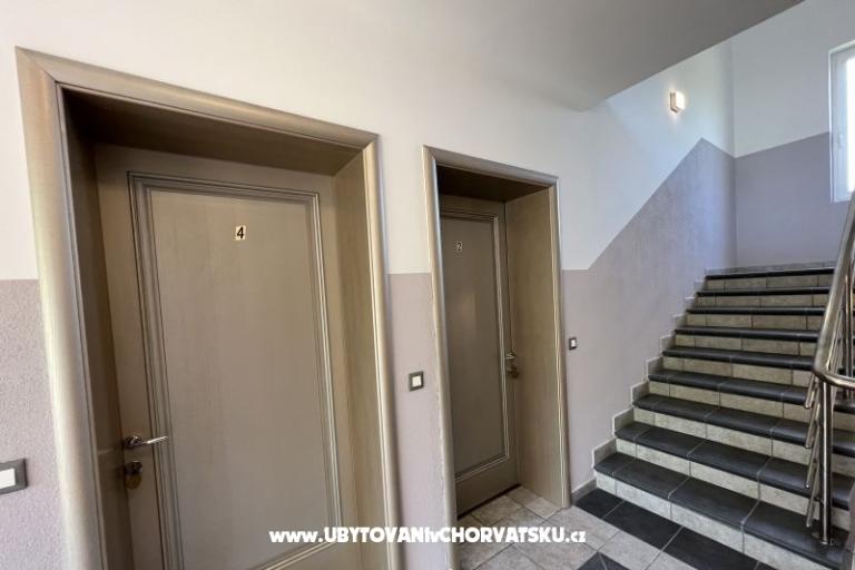 апартаменты с бассейном Villa Julia 3  – фото 17
