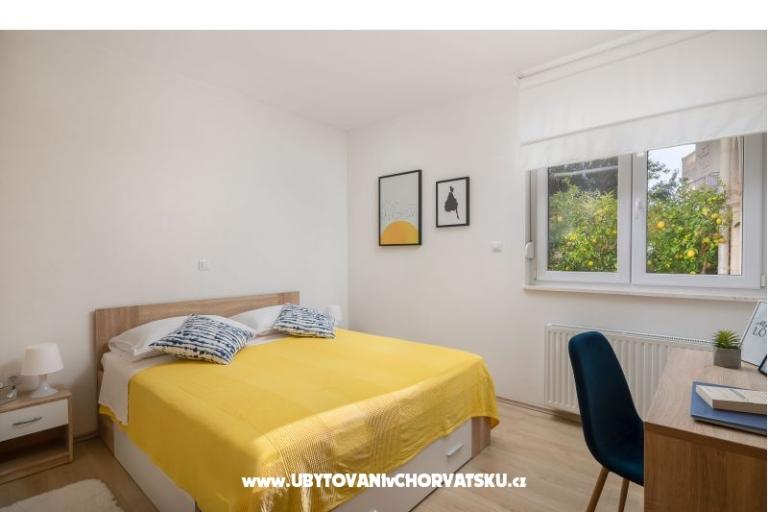 апартаменты Lemon Garden с бассейном – фото 17
