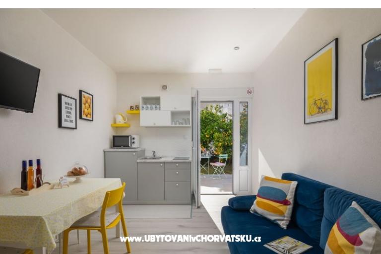 апартаменты Lemon Garden с бассейном – фото 18