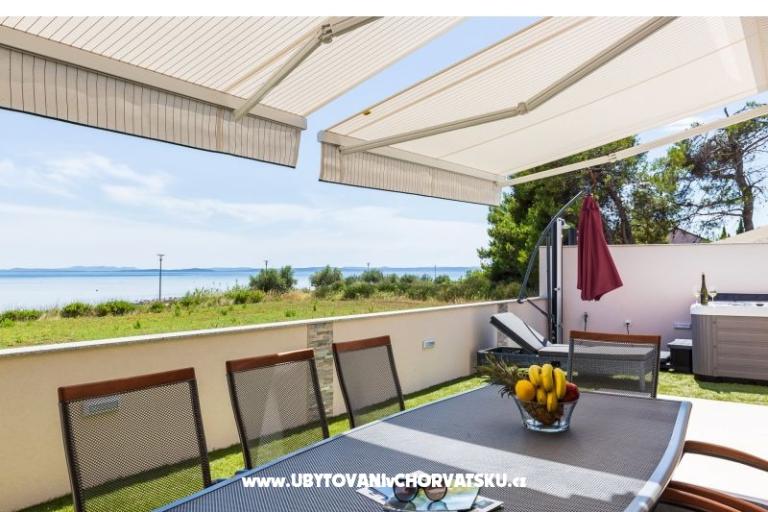 Crowonder Sun Garden – фото 12