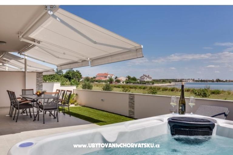 Crowonder Sun Garden – фото 13