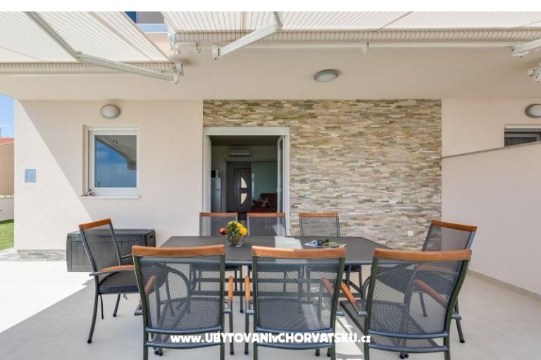Crowonder Sun Garden – фото 14