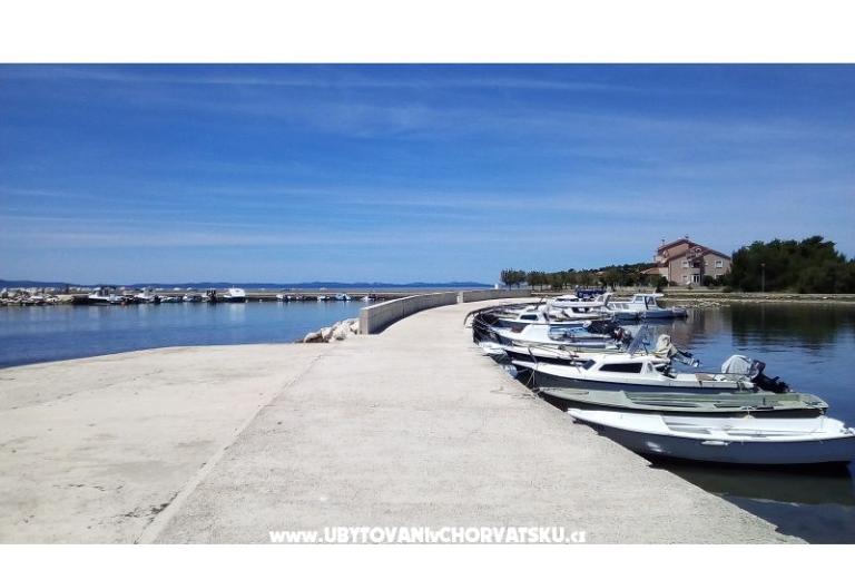 апартаменты Loznica – фото 18