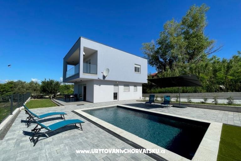 Brи new holiday house Mila – фото 17