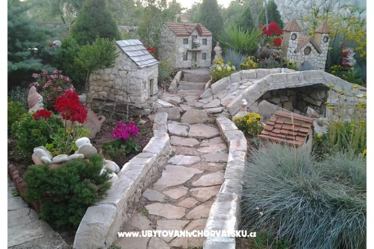 апартаменты Krešimir  OD 30 EUR – фото 11