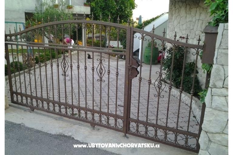 апартаменты Krešimir  OD 30 EUR – фото 15