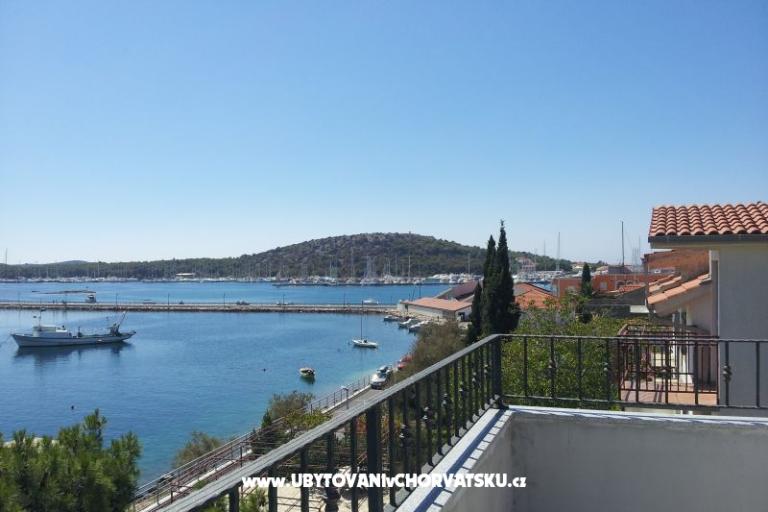 Beach house: Rogoznica apartman – фото 12
