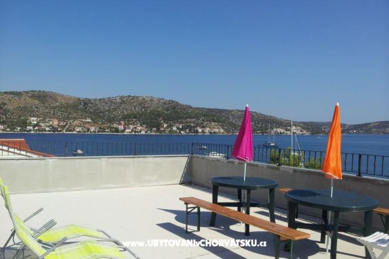 Beach house: Rogoznica apartman – фото 14