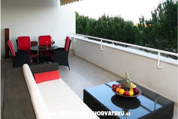 AdiOro Luxury Beachfront апартамент – фото 2