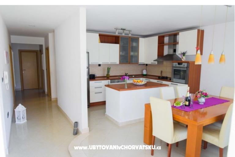 HolidayHomeSpalato-pool apartments  – фото 15