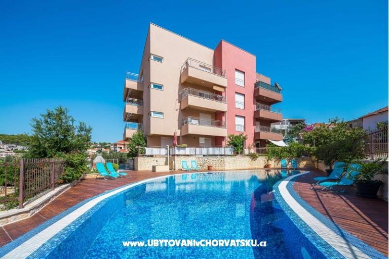 LAURA, 110 m2 pool, 100 m to beach – фото 3