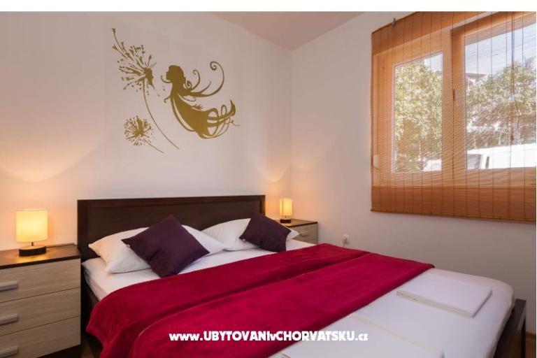 LAURA, 110 m2 pool, 100 m to beach – фото 9