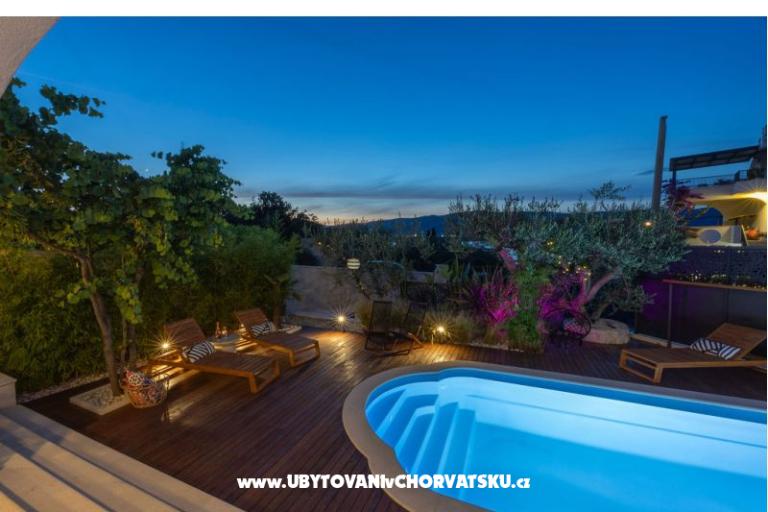 The Three Flowers Pool дом – фото 67