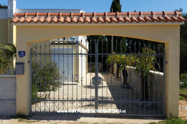 дом Ugljan – фото 2