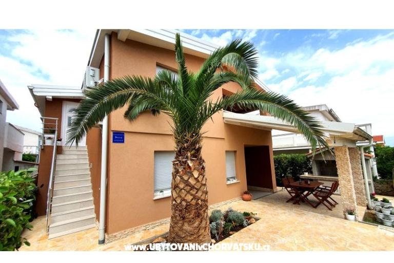 Happy Pineapple апартаменты Vir – фото 5