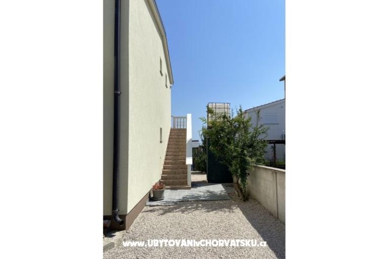 APARTMANI HELENA OASIS VIR – фото 13