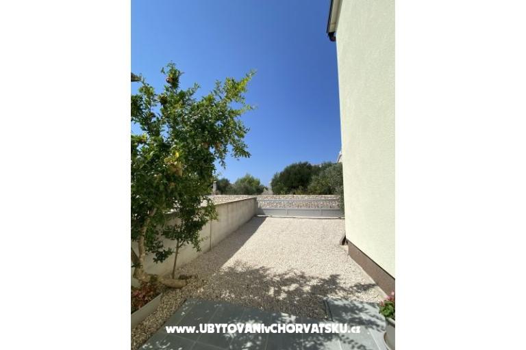APARTMANI HELENA OASIS VIR – фото 14
