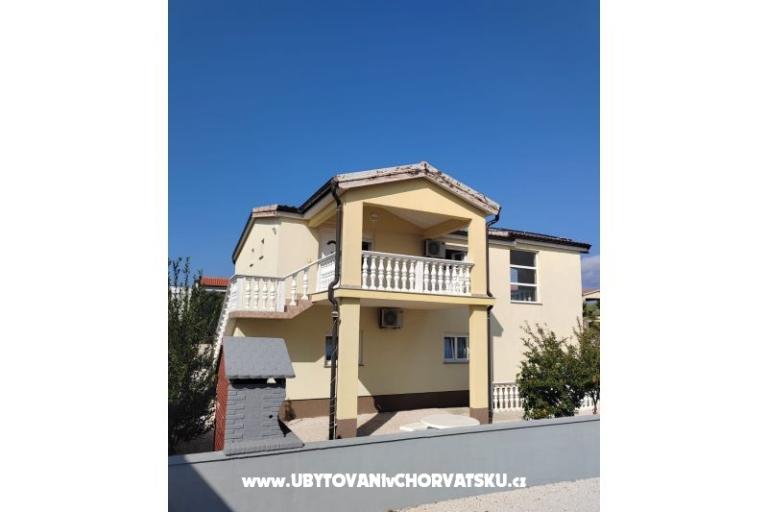 APARTMANI HELENA OASIS VIR – фото 18