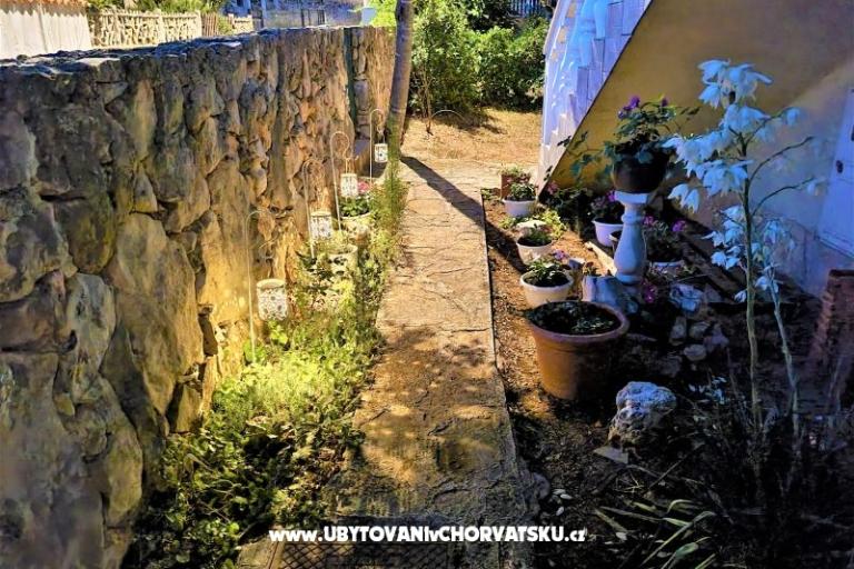 апартаменты Tena,  prvi red do mora – фото 38