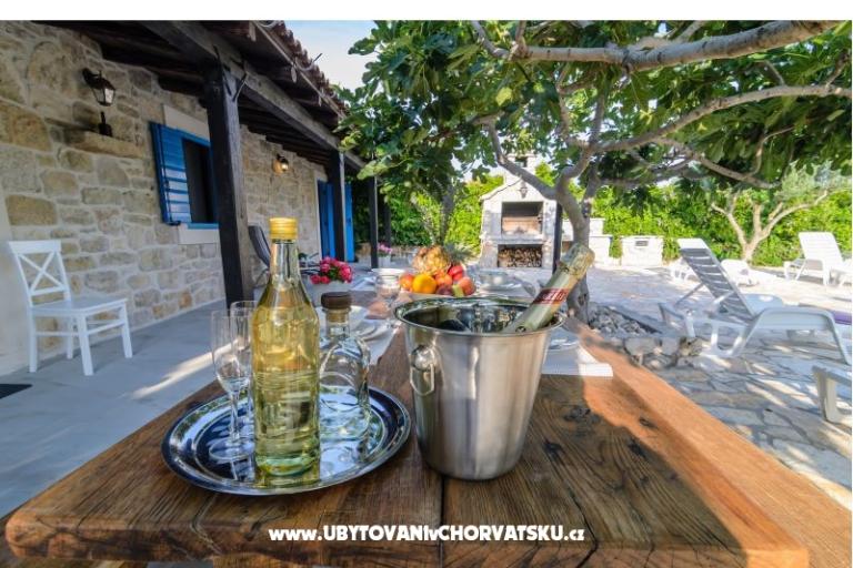 дом Jukić – фото 5